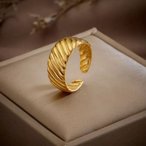 Zayalynne | Anillo de Oro de 18 Quilates