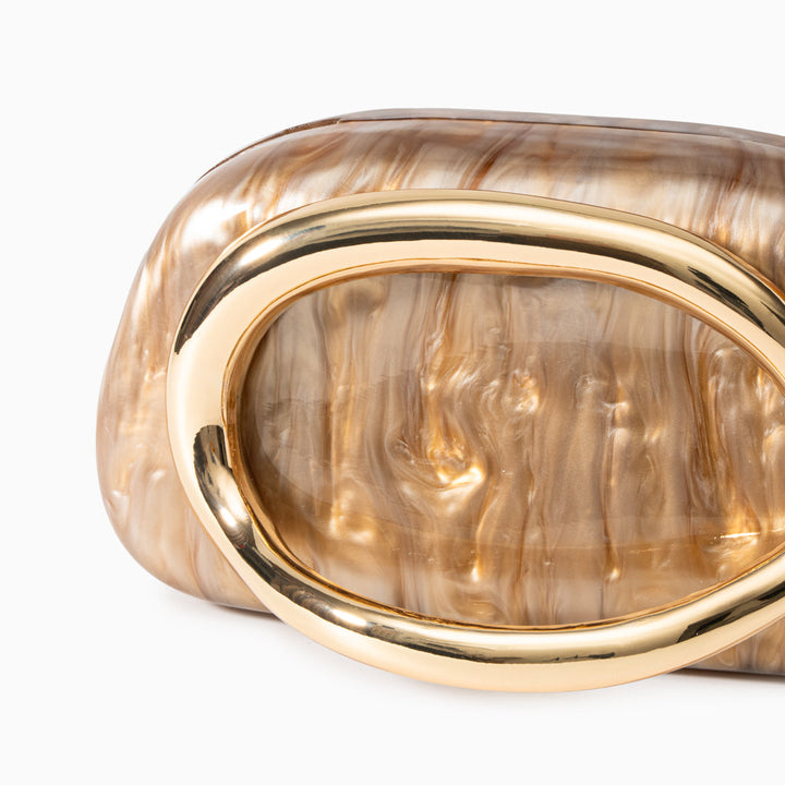 Aurelia: Elegance Redefined