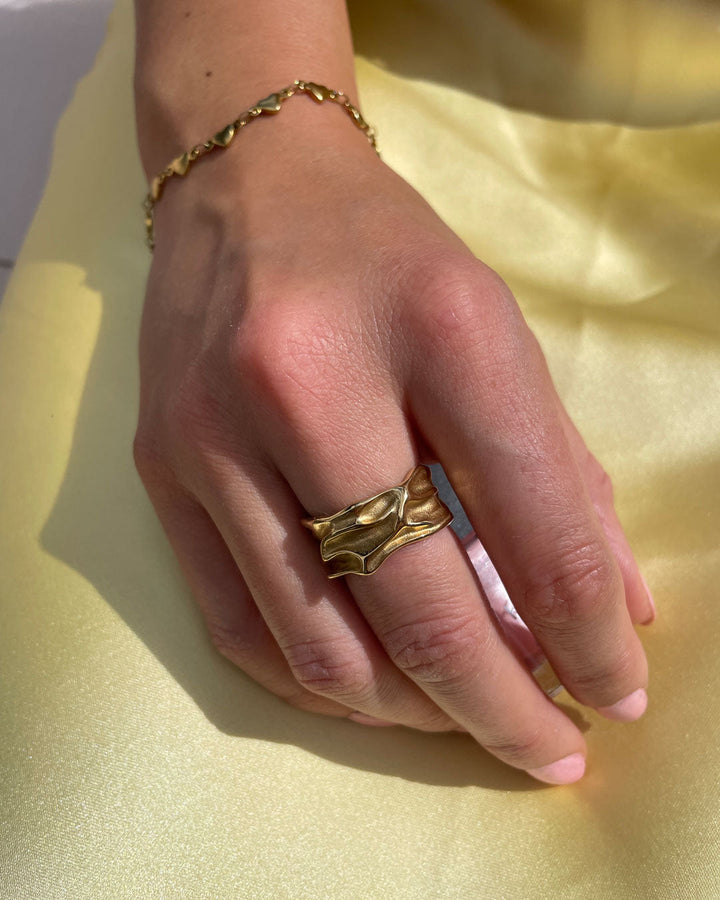 Jaylinette | Gran Anillo de Oro de 18K